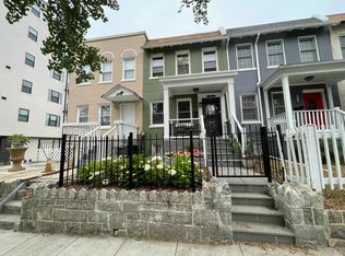 1112 Abbey Pl NE, Washington, DC 20002