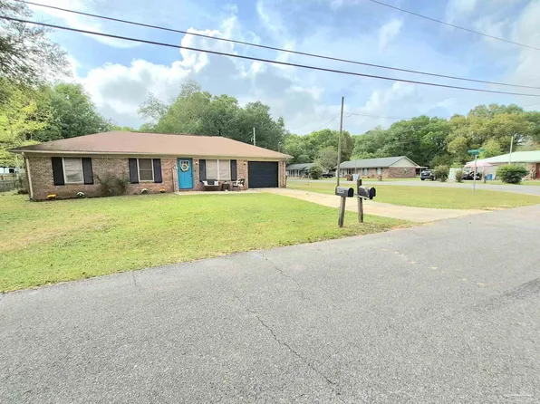 5441 Gwen Ln, Pace, FL 32571