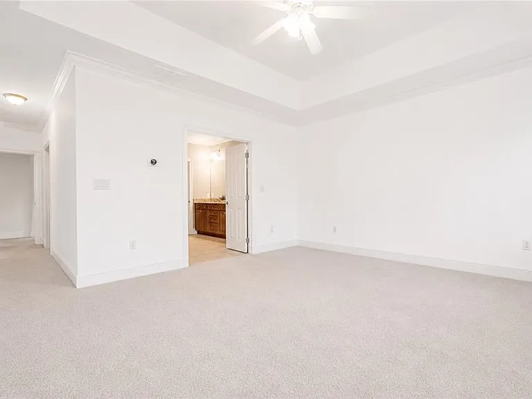 5490 NE Glenridge Park #5490 — Photo 24