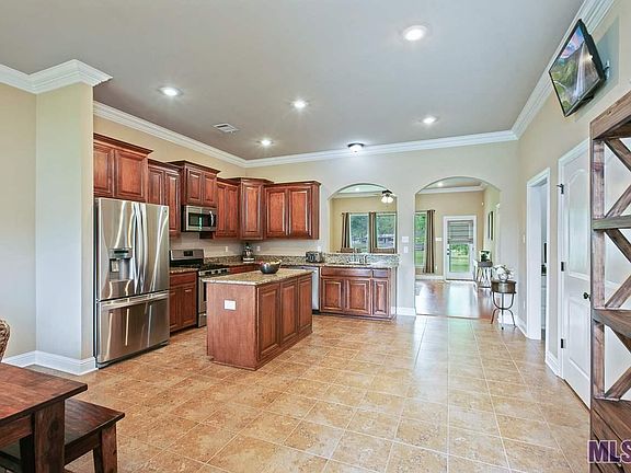 3rd image of 2609 Orleans Quarters Dr
