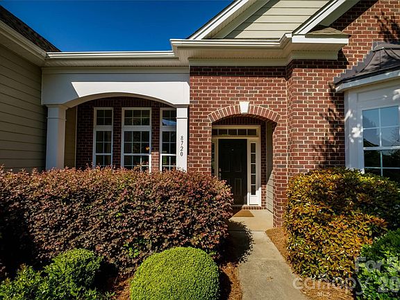 3rd image of 8720 Artesa Mill Ln