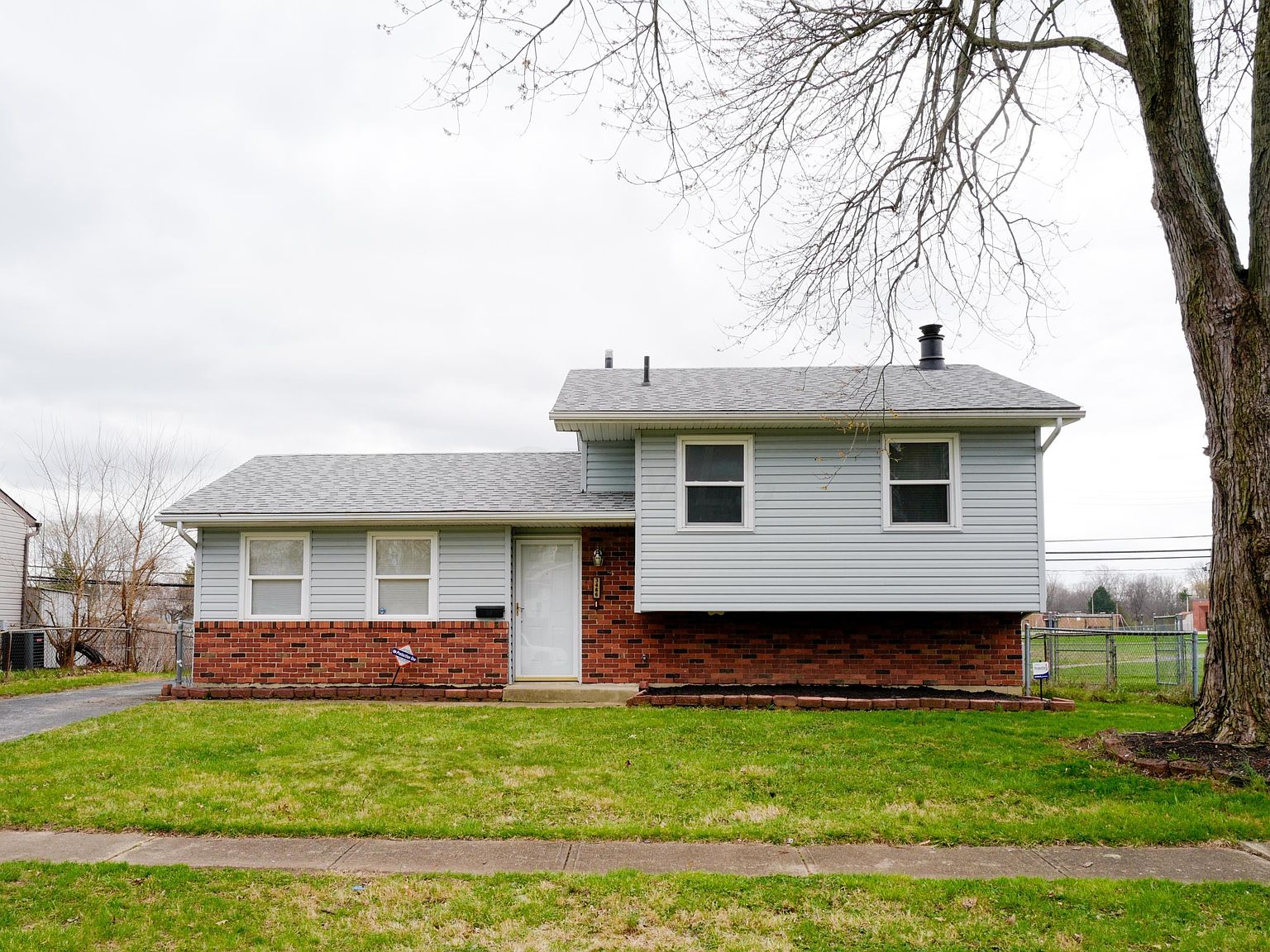 3466 Negley Rd, Columbus, OH 43232 Zillow