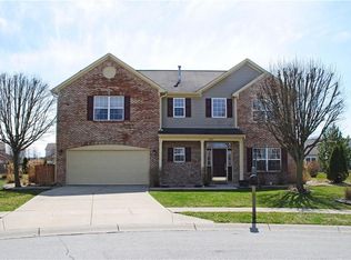 9088 Driftwood Ct, McCordsville, IN 46055