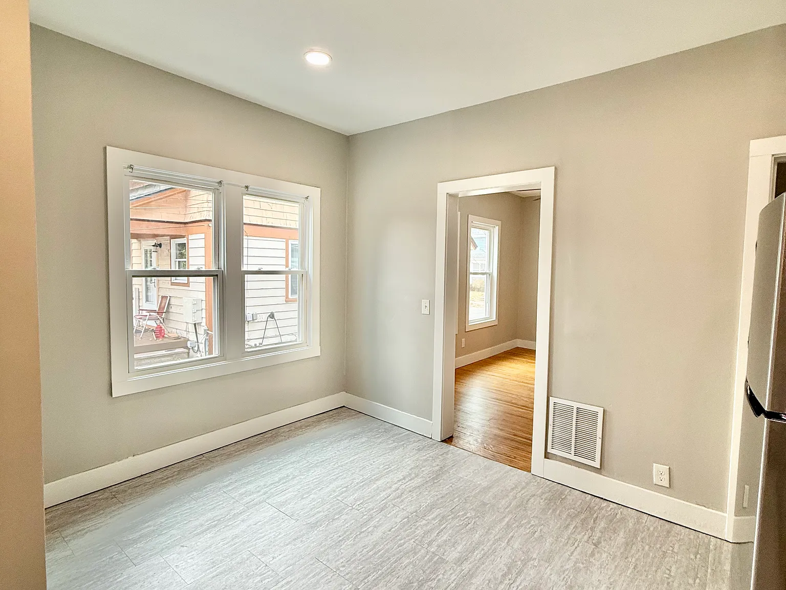 3 bed, 1350 sqft, $1,500 — Photo 4