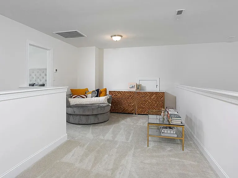24 Tradewind Ct — Photo 9