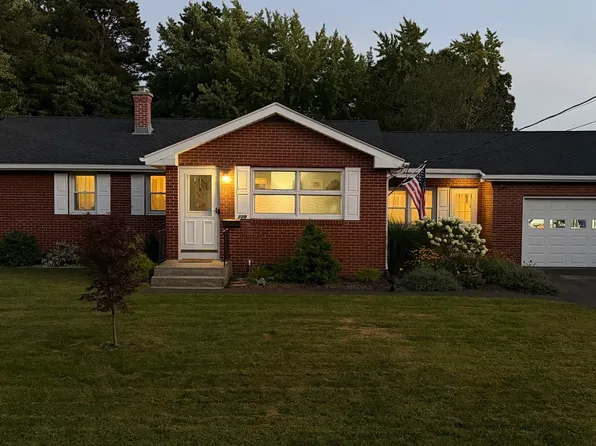 229 McCarthy Ave, Chicopee, MA 01020