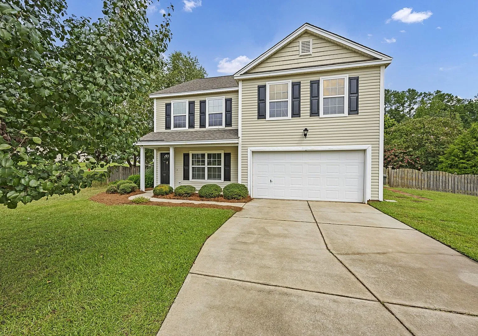 The Perfct Home In Irmo's Chestnut Hill Plantation — Photo 3
