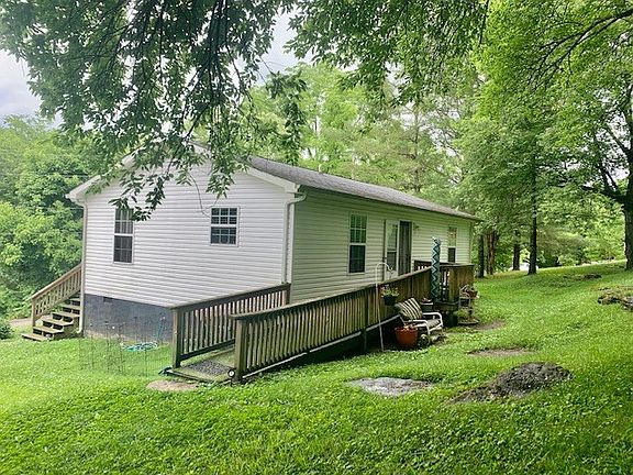 4th image of 174 Borden St