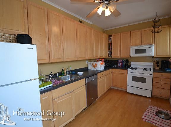 2nd image of 3737 N Southport Ave #2F_2ND_FLR