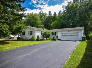 205 Eaton Rd, Rochester, NY 14617