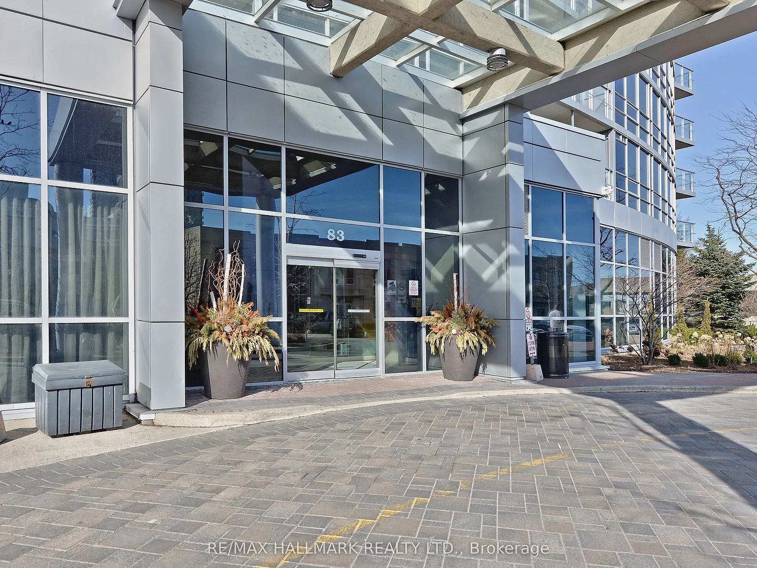 83 Borough Dr — Photo 2