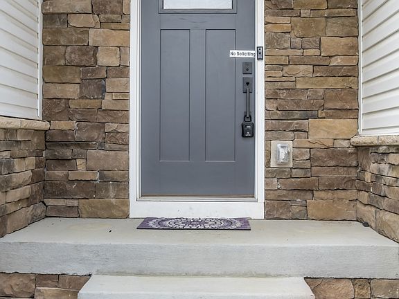 3rd image of 2721 Thornton Grove Blvd