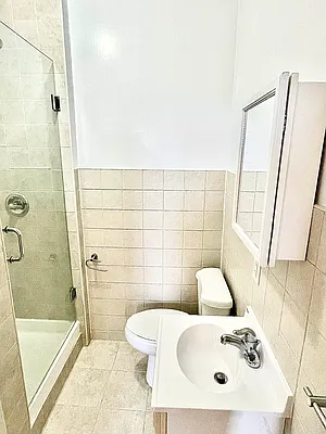 Rented by Amorelli Realty | media 24