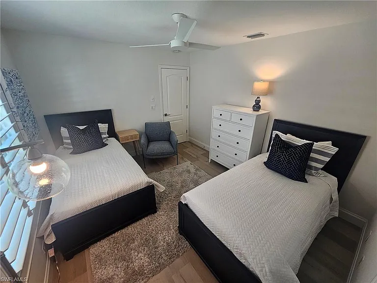 1507 Vintage Ln — Photo 25