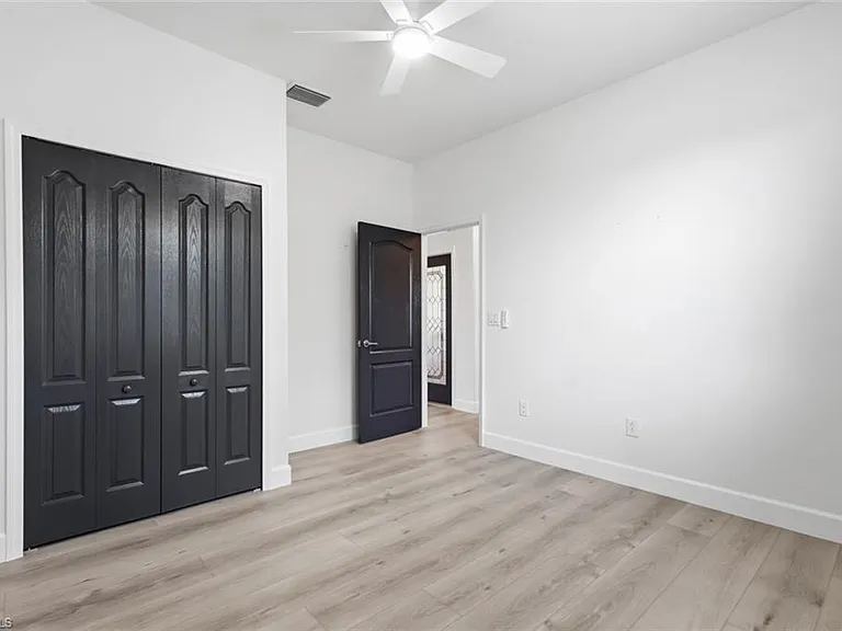 2290 Vermont Ln — Photo 24