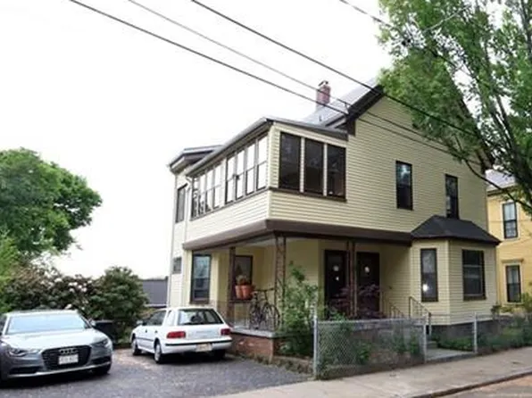 49 Tennyson St, Somerville, MA 02145