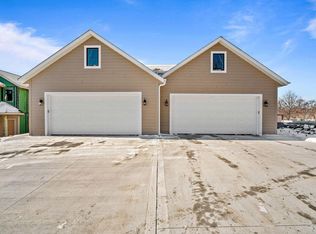 2937 N 186th St, Brookfield, WI 53045