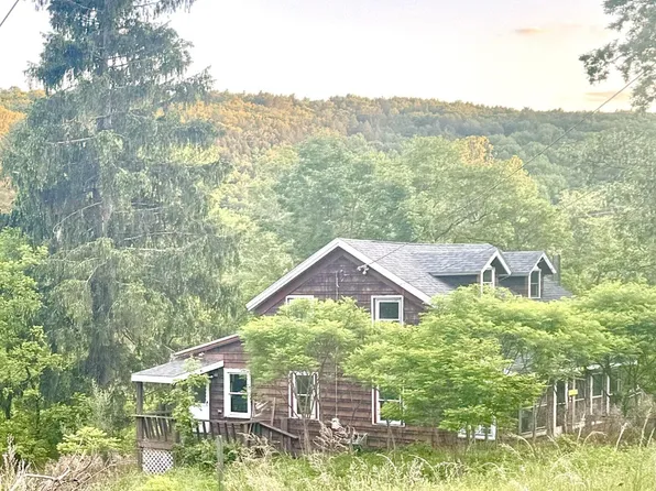 7 Old Route 52, Jeffersonville, NY 12748