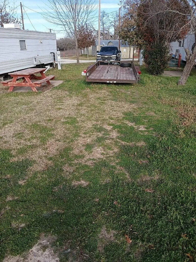 Studio, 400 sqft, $450 — Photo 1