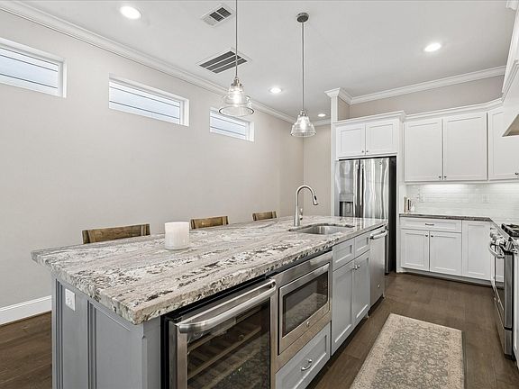 5th image of 6605 Letein St