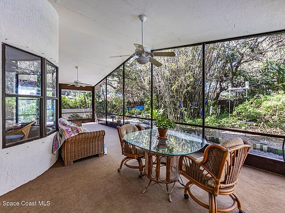 2nd image of 116 Pelican Dr