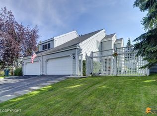 10621 Commodore Dr, Anchorage, AK 99507