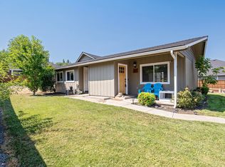 395 Grandview Ln, Grants pass, OR