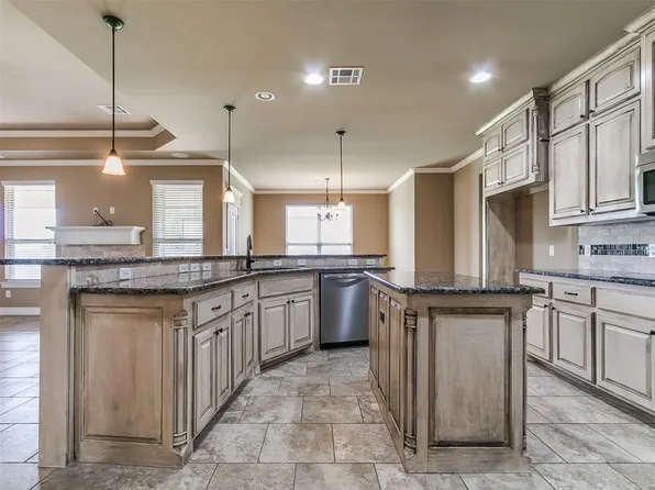 4408 SE 41st St, Norman, OK 73071