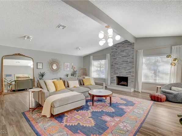 8936 Borla Dr, Las Vegas, NV 89117