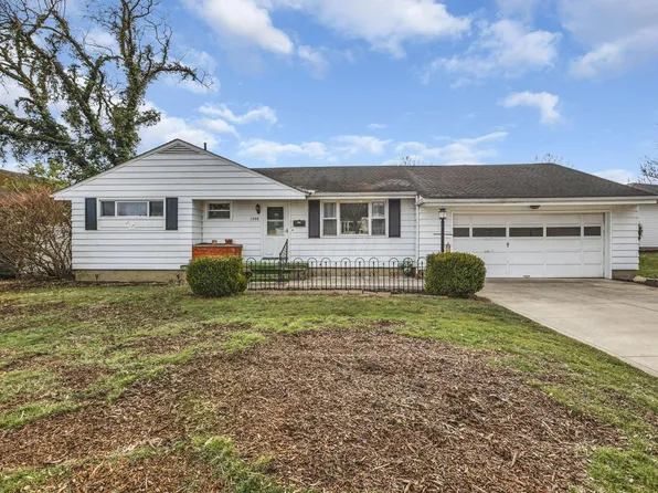 1306 Shumaker Ave, Lancaster, OH 43130