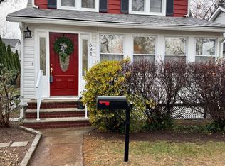 631 Main St, Metuchen, NJ 08840