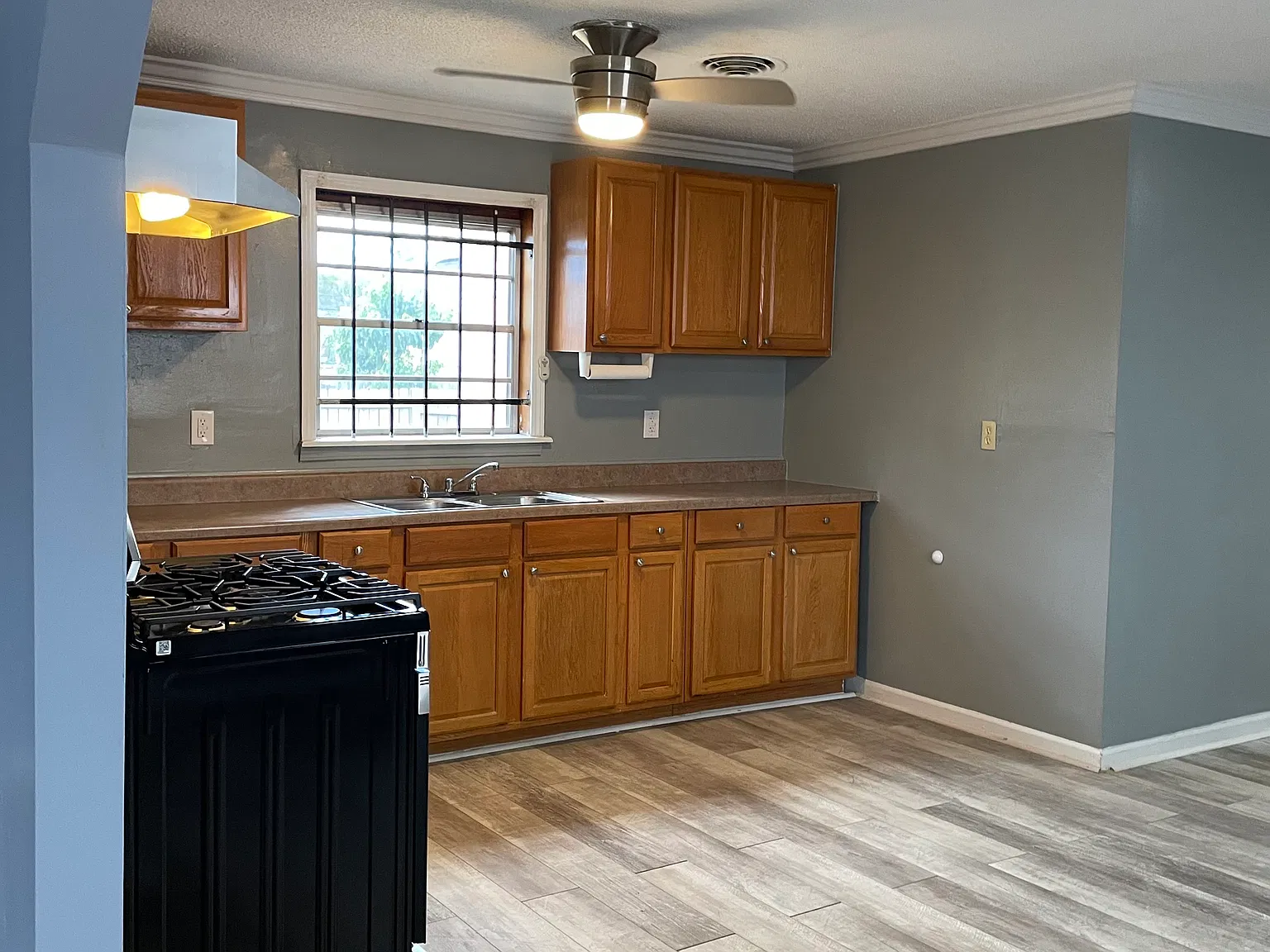 3 bed, 1500 sqft, $1,700 — Photo 3