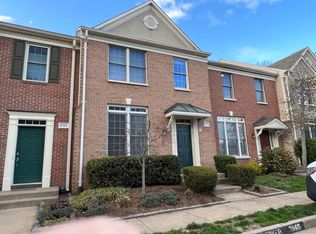 11760 Valley Ridge Cir, Fairfax, VA 22033