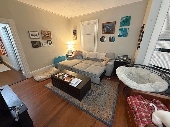 2nd image of 4 Bartlett St #1