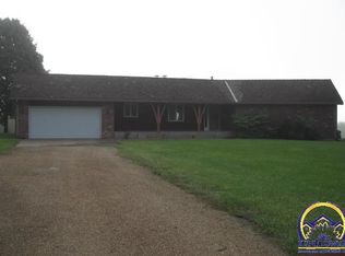 5520 NW Brickyard Rd, Topeka, KS 66618