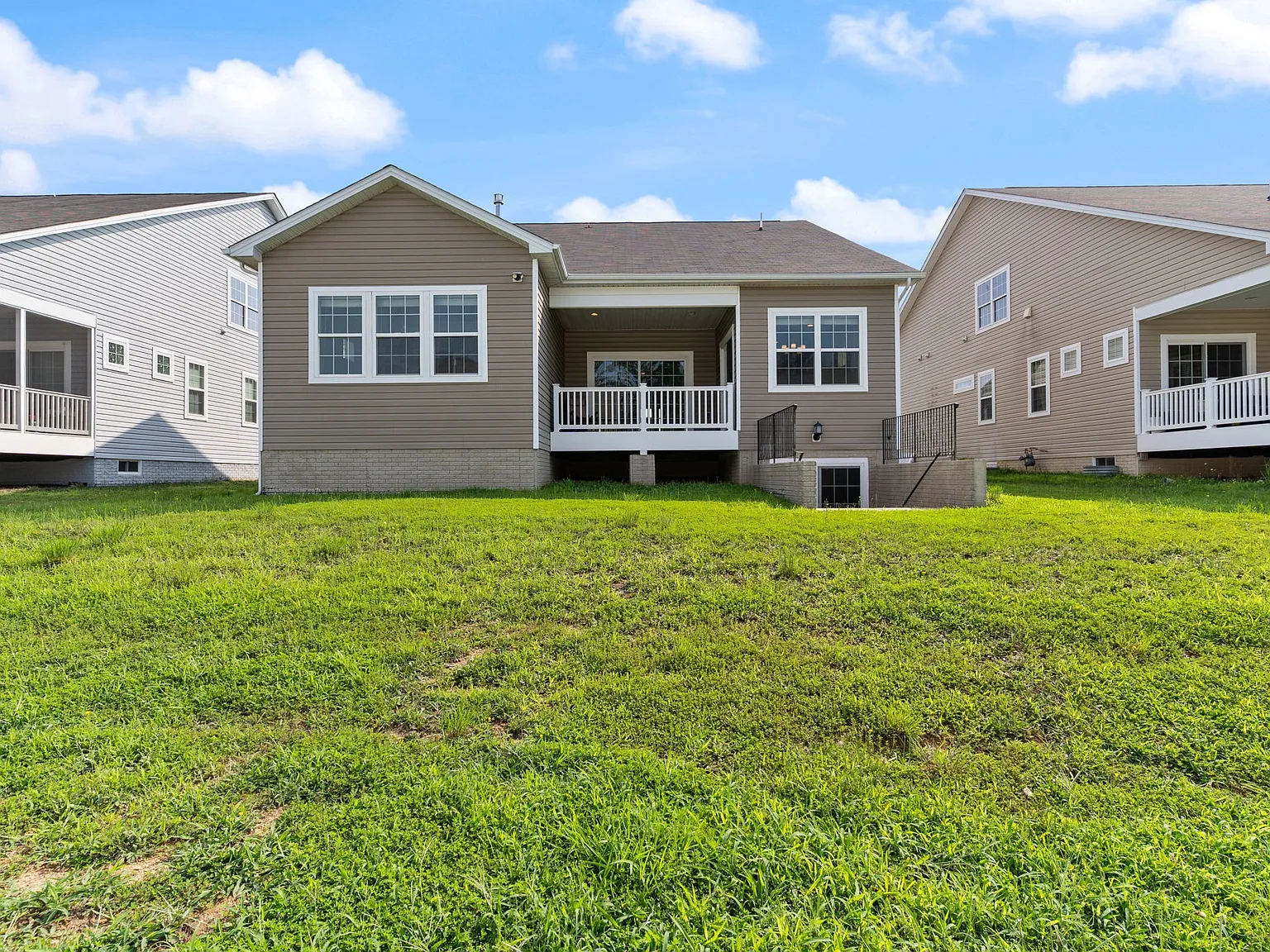 11337 Flag Ct — Photo 2