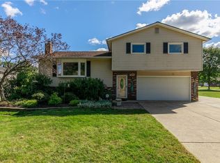 1674 Belfair Dr, Twinsburg, OH 44087