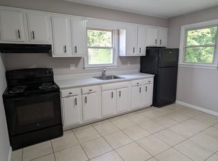 52 Fernwood Ave APT 3, Waterbury, CT 06705