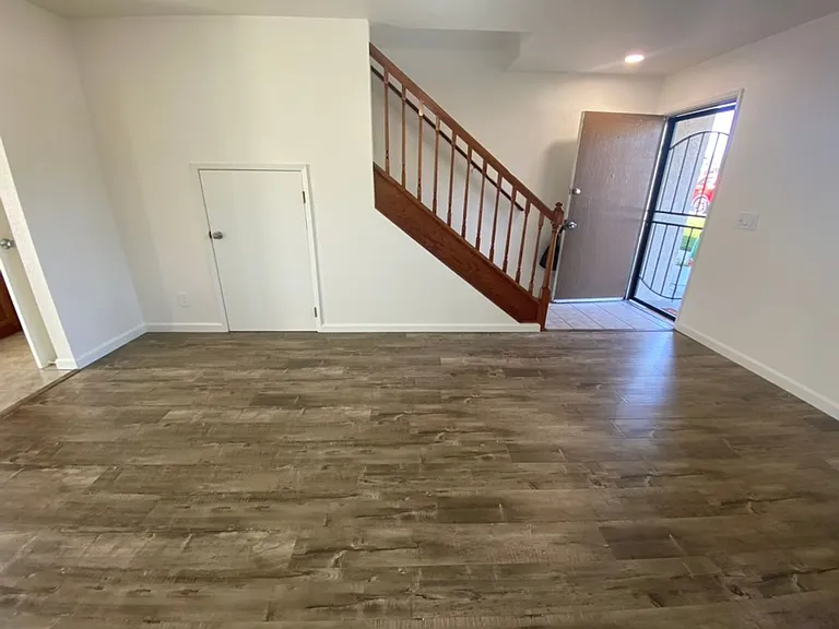 2212 Pine St — Photo 28