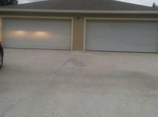 32 Lindsay Dr, Palm Coast, FL 32137