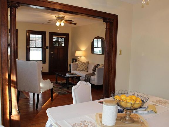 3rd image of 115 Orchard Ln