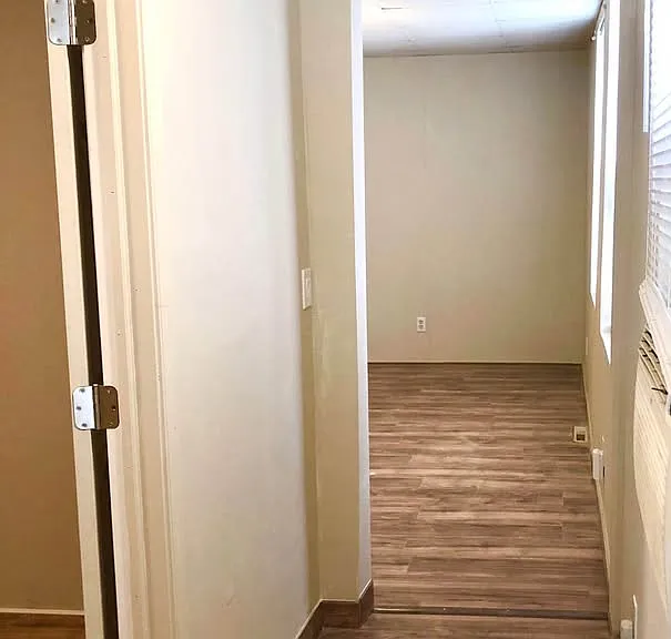 811 N New St — Photo 6