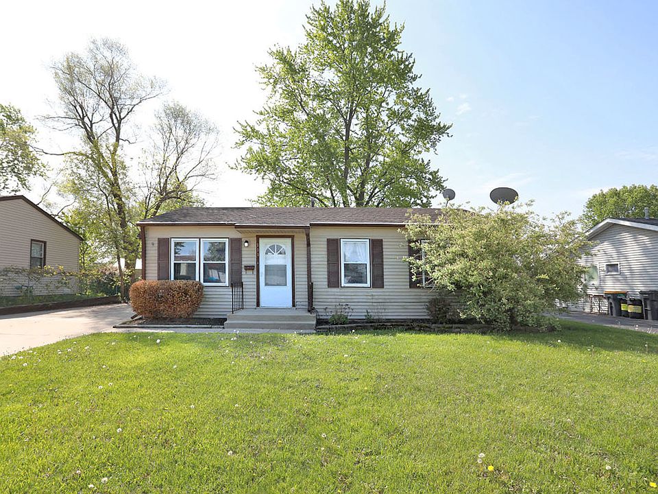 1st image of 111 Elm Ln