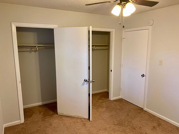 5th image of 604 W Markham Ave #3