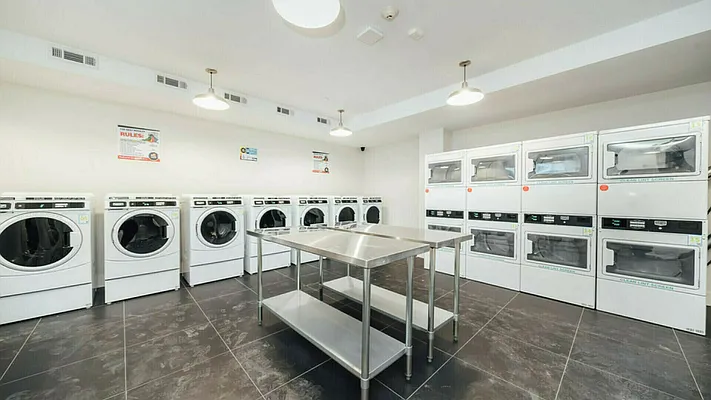 Rented by Nooklyn NYC LLC | media 39