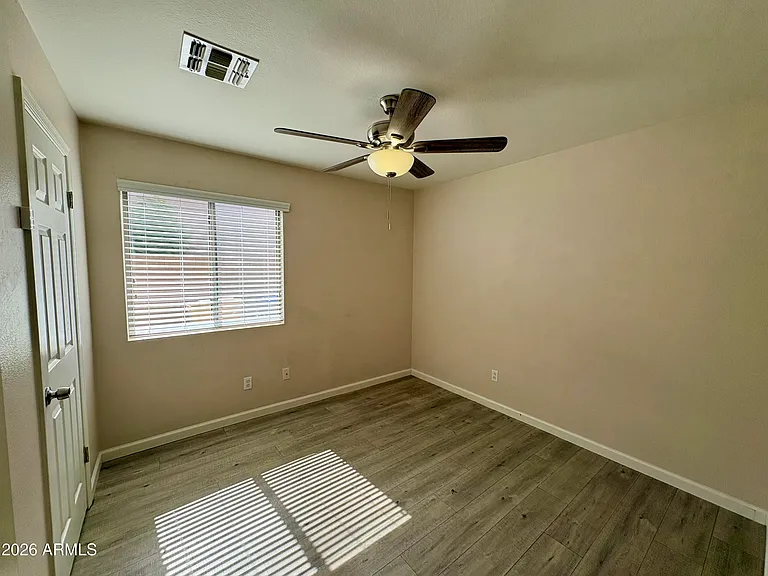 8556 W Carol Ave — Photo 32