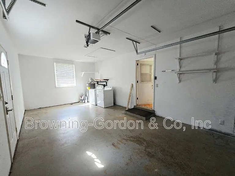 6468 Thunderbird Dr — Photo 12
