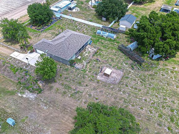 2nd image of 4036 Moores Lake Rd