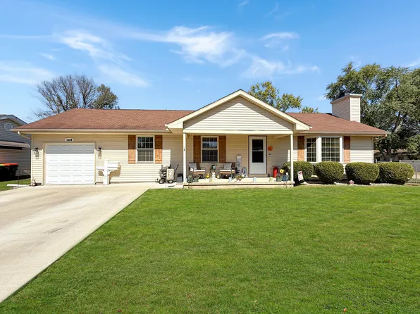 1529 Gleason Dr, Rantoul, IL 61866
