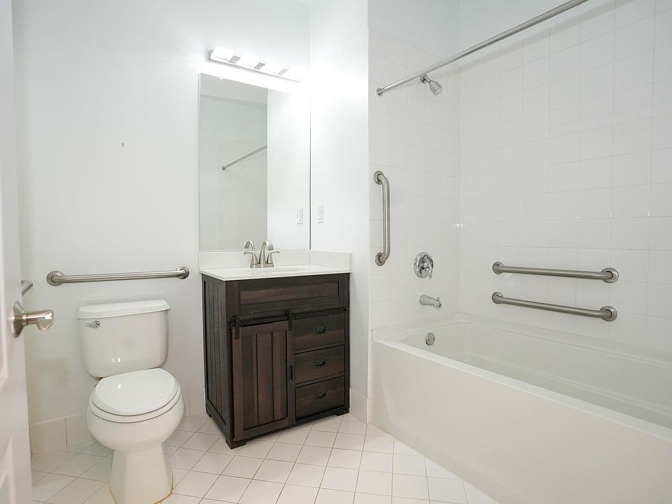 2nd Bathroom